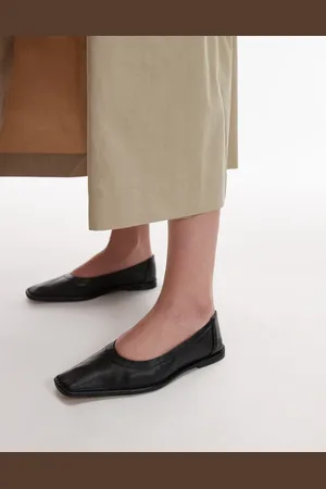 Topshop Casey premium leather square toe ballet flats with ruched detail in