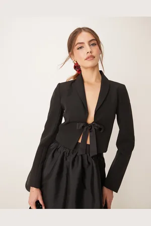 Miss Selfridge Ribbon detail cropped blazer in