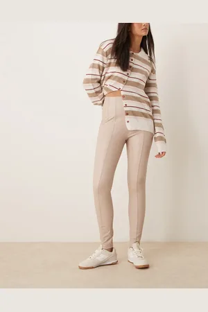 New Look PU leggings in off