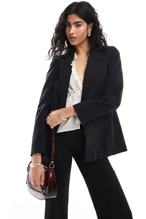 Miss Selfridge Relaxed fit essential blazer in