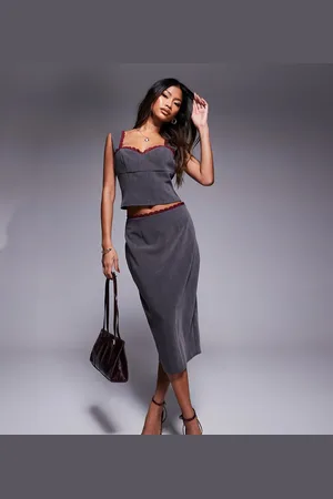 Kaiia Exclusive contrast trim maxi skirt co-ord in