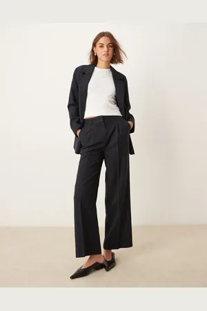 New Look Wide leg pinstripe tailored trouser co-ord in
