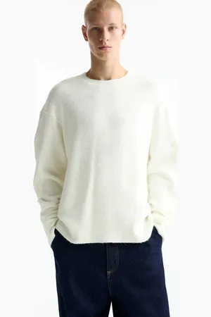 Pull&Bear Fluffy knitted jumper in ecru
