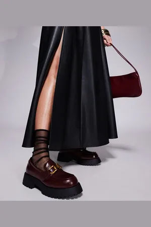 River Island Chunky loafer in burgundy
