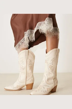 Glamorous Embroidered western knee boots in cream