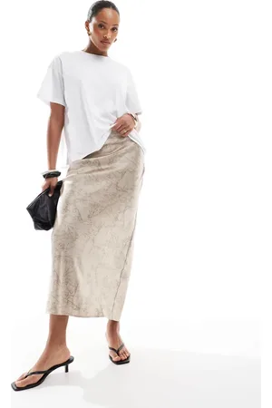 4th & Reckless Satin maxi skirt in beige marble print