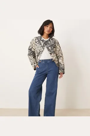 JDY High waist wide leg jeans with buttons details in mid