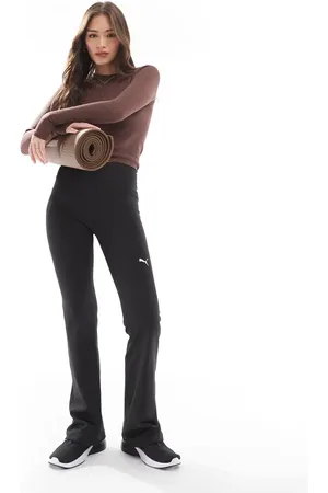 PUMA Essential flare leggings in