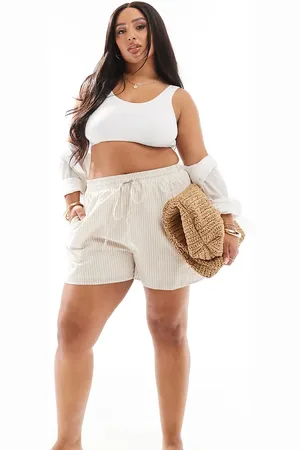 In The Style X Georgia Louise drawstring short in cream stripe