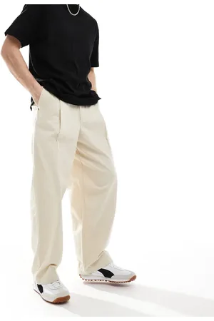 Pull&Bear Dart detail straight leg trousers in ecru
