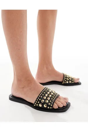 SEQWL Honeysuckle flat sandal with studdedstrap in