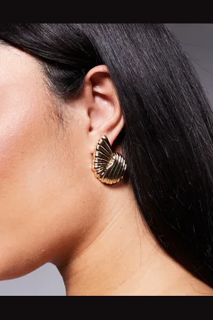 True Decadence Statement shell earrings in