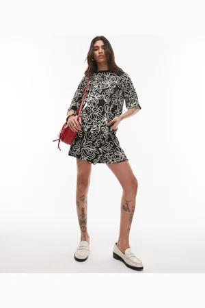 Topshop Boxy floral applique shorts co-ord in mono print