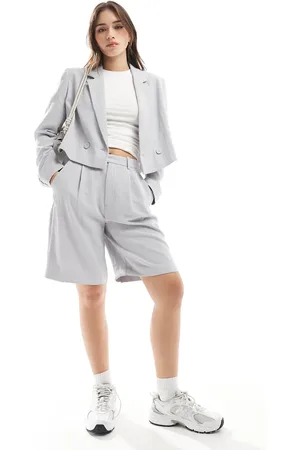 Stradivarius Co-ord tailored crinkle short in