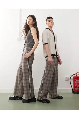Reclaimed Unisex wide leg trouser in brown check