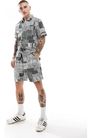 Farah Redwald co-ord archive print shorts in and white