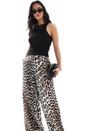 VERO MODA Wide leg pull on trousers in leopard print