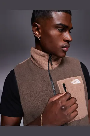 The North Face Yumiori full zip fleece vest in