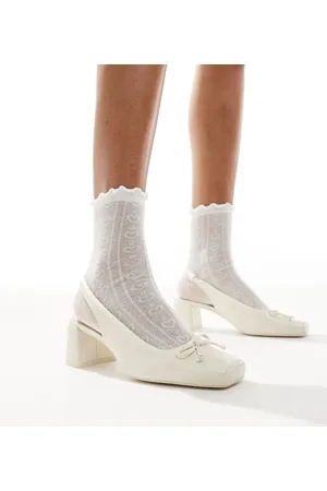 Stradivarius Heeled ballet shoe in