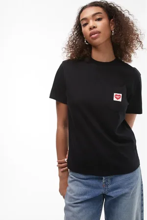 Carhartt Pocket heart logo t-shirt in