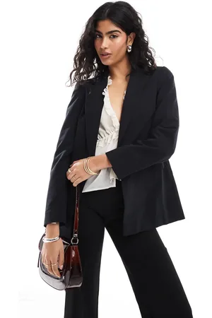Miss Selfridge Essentials edge to edge blazer in