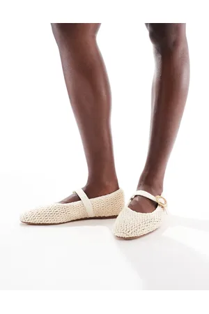 Stradivarius Crotchet ballet shoe in beige