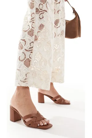 New Look Weave block heeled mule in camel