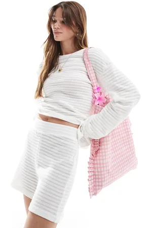 Pieces® Mix and match self stripe knitted shorts in off