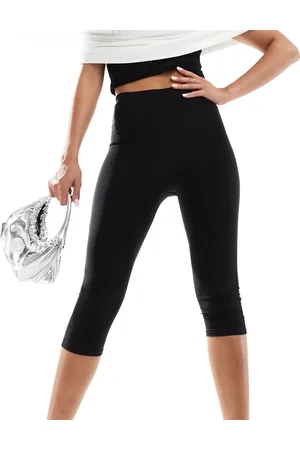 Kaiia Exclusive slinky capri pants in