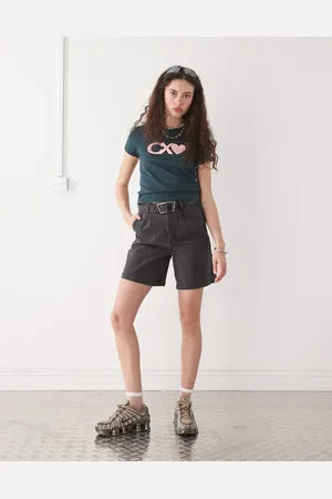 Obey Eli denim pleated shorts in wash