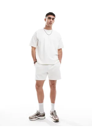 New Look Heavyweight jersey shorts co-ord in off white