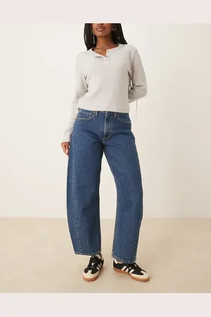 Abercrombie & Fitch Curve love mid rise barrel jean in medium wash
