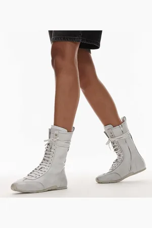 Bronx Lace up boxing style boot in