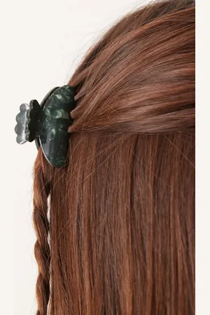 Sui Ava Helle mini hair claw in forest