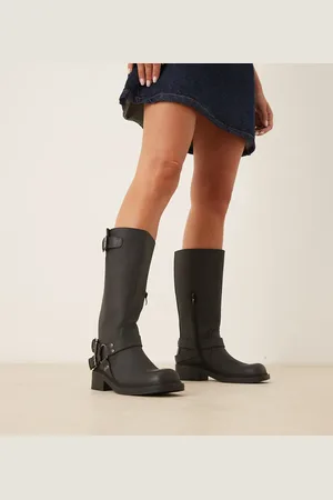 Glamorous Harness biker knee boots in