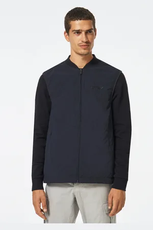 Oakley Vest