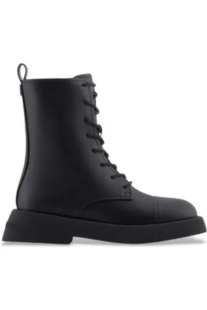 Armani Exchange Para mulher. XDN041XV87400002 Botins planos em pele preta (35), Couro, , Cordão, Casual