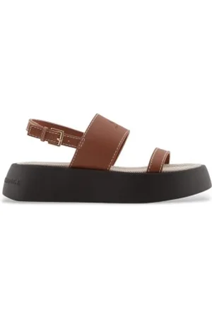 Armani Exchange Para mulher. XDP054XV92101816 Sandálias Saffiano cor-de- (36), Plano, Fivela, Casual