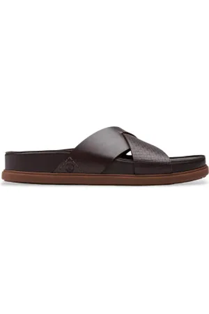 Clarks Para homem. 26180888 Sandálias de couro Torford Cross castanhas (40), Marrom, Plano, Nenhum, Casual