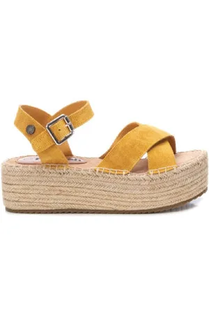 Refresh Para mulher. 17079405-PANAMA Sandálias 170794 (37), 5 a 8cm, Serraje, Fivela, Casual, Amarelo