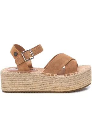 Refresh Para mulher. 17079402-CAMEL Sandálias 170794 camel (37), , 5 a 8cm, Serraje, Fivela, Casual