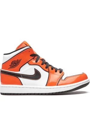 Jordan Air 1 Mid SE "Turf Orange" sneakers