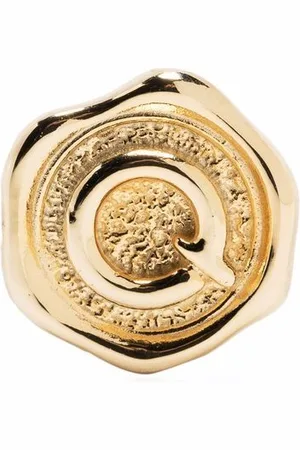 Maria Black Letter Q coin
