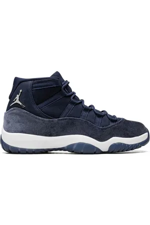 Jordan Air 11 Velvet "Midnight Navy" sneakers