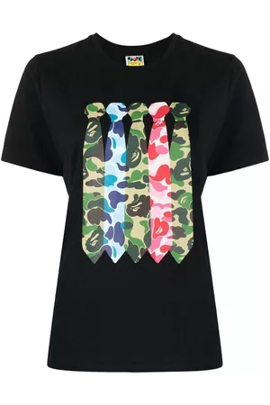 A Bathing Ape Mulher T-shirts decote em v - Camo Neck Tie graphic-print T-shirt