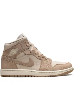 Jordan Air 1 Mid SE "Legend Light Brown" sneakers