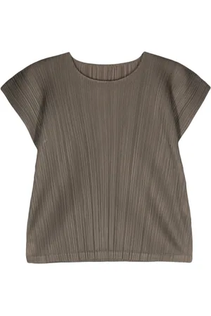 PLEATS PLEASE ISSEY MIYAKE Monthly Colors: March pleated top