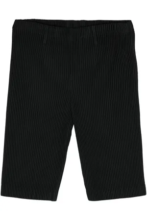 Issey Miyake Pliss??-effect tailored shorts