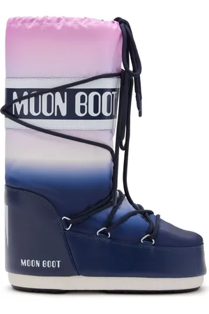 Moon Boot Icon gradient-effect boots