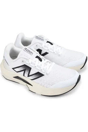 New Balance FuelCell Propel v5 sneakers